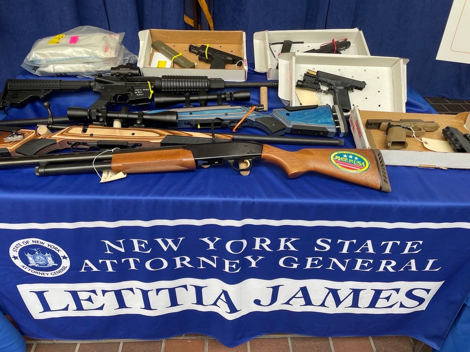 seized_drugs_and_guns.